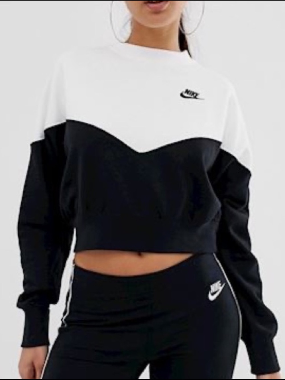 Nike White and Black Colorblock Crewneck Sweatshirt